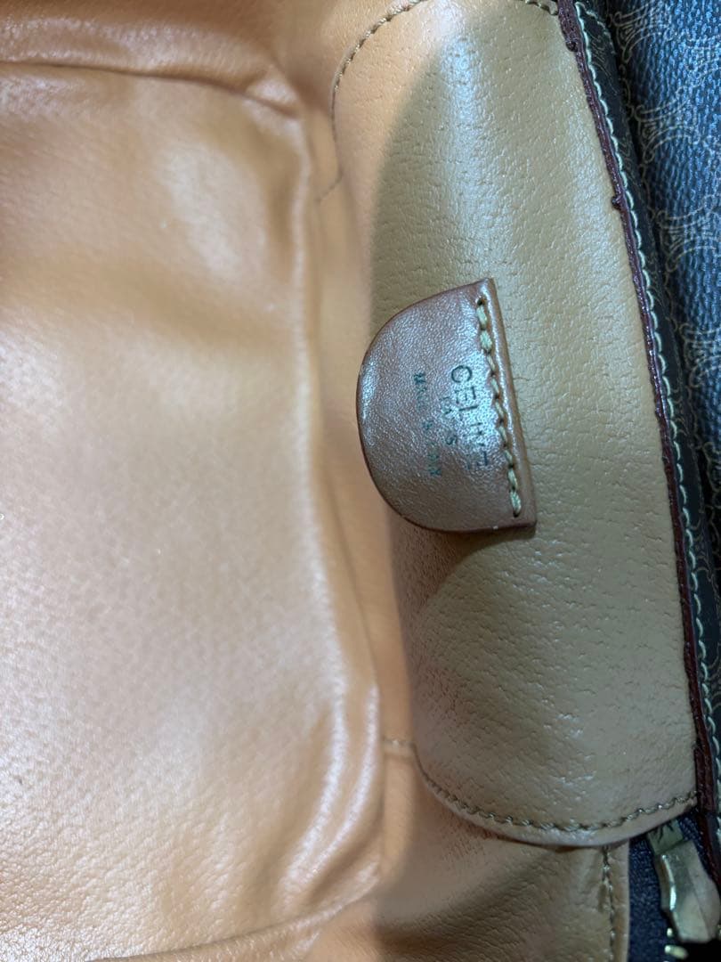 セリーヌバニティポーチ