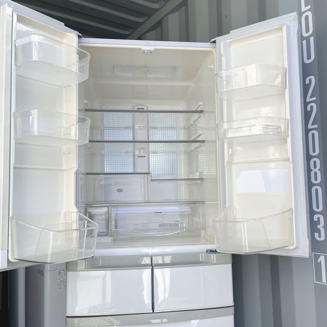 66取付無料！完動品！高性能日立自動製氷付き おしゃれホワイト6ドア冷蔵庫！