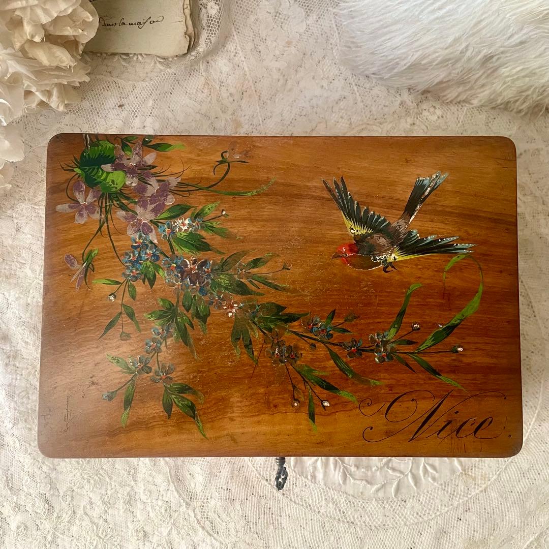 ミア　　【レア】鍵付き大きなモシュリンヌボックスピンクフランスアンティーク