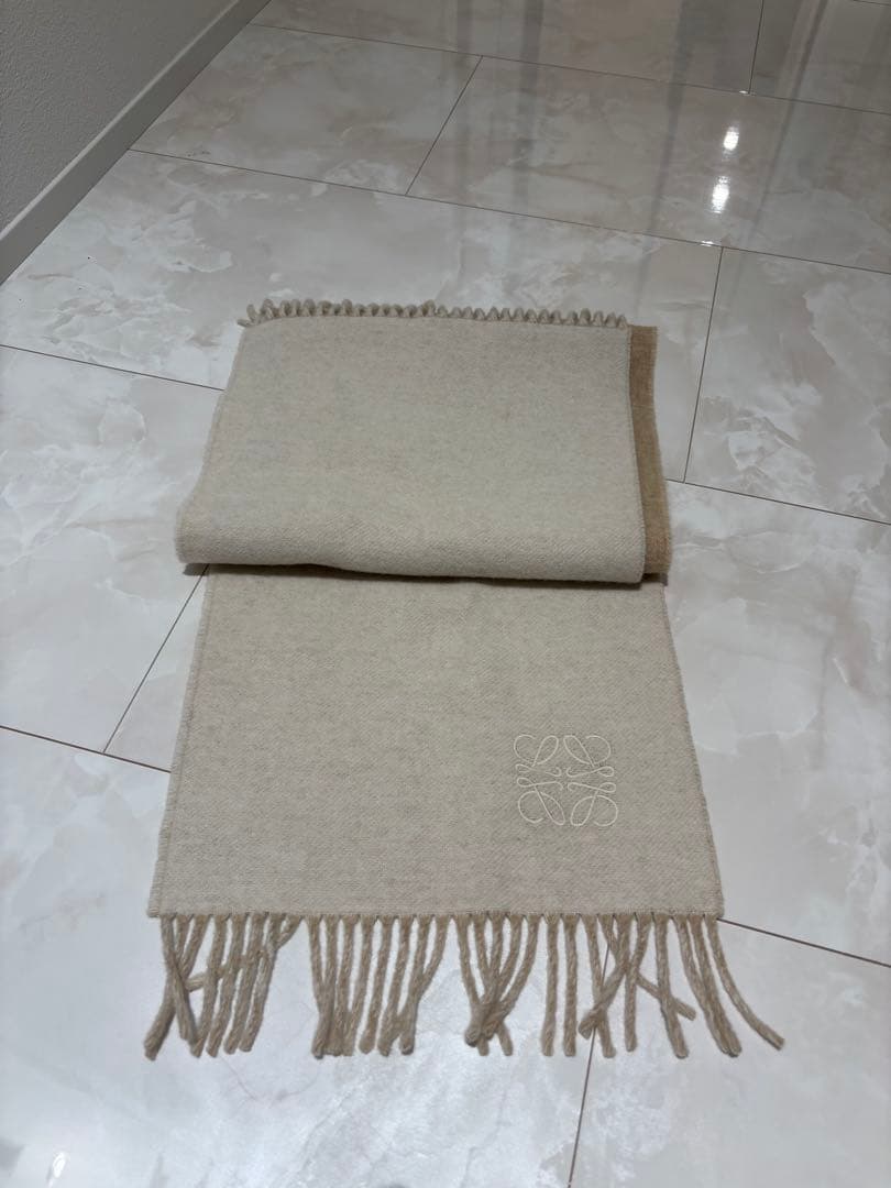 LOEWEマフラー バイカラー