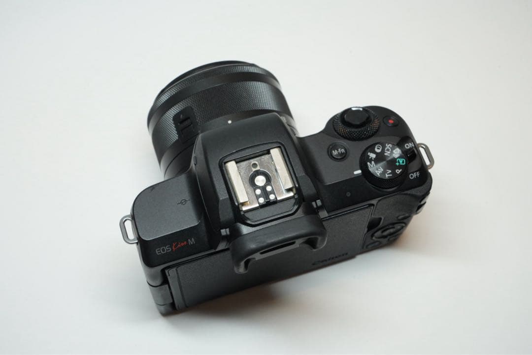 Canon EOS Kiss M標準レンズキット