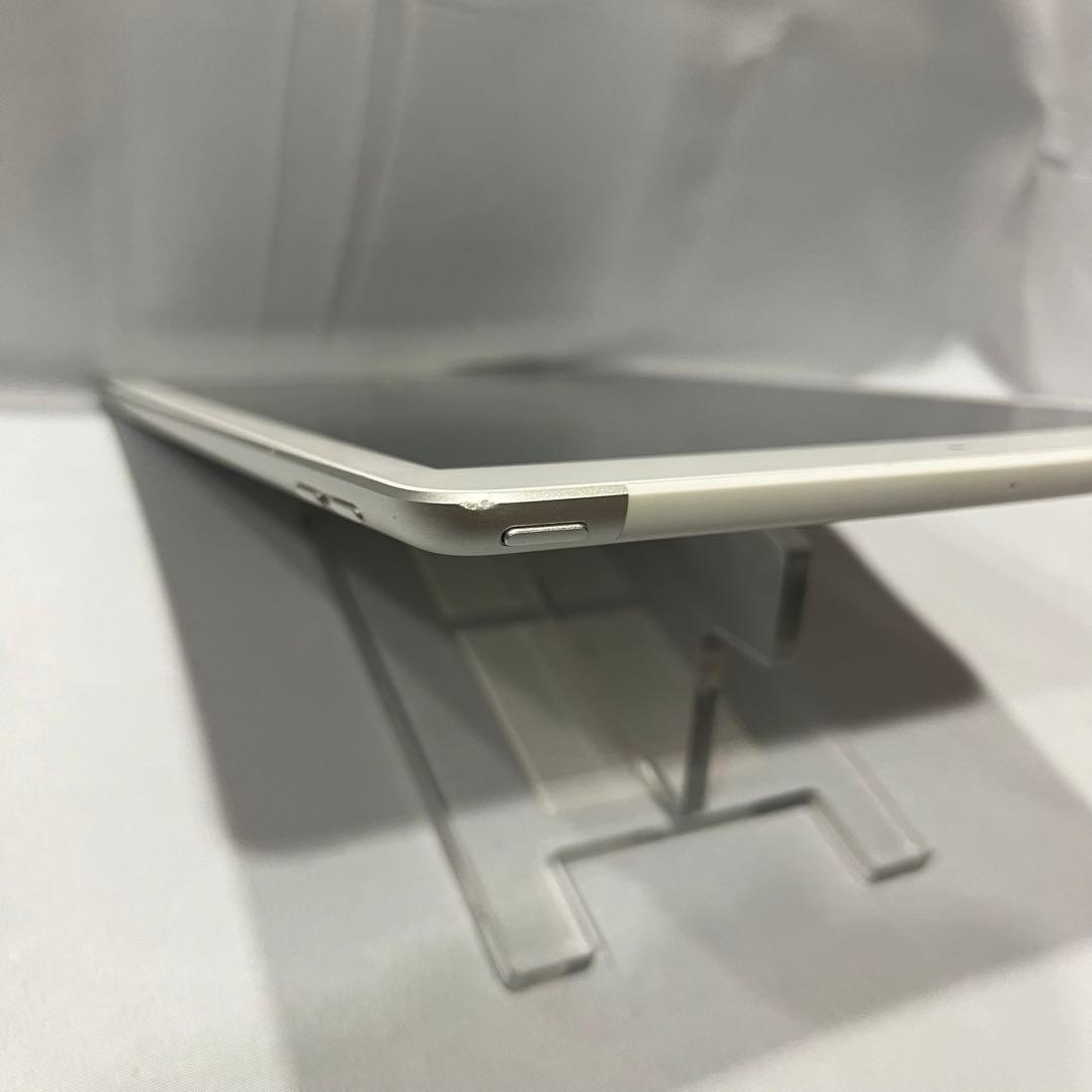 Apple iPad 第5世代 32GB シルバー 本体