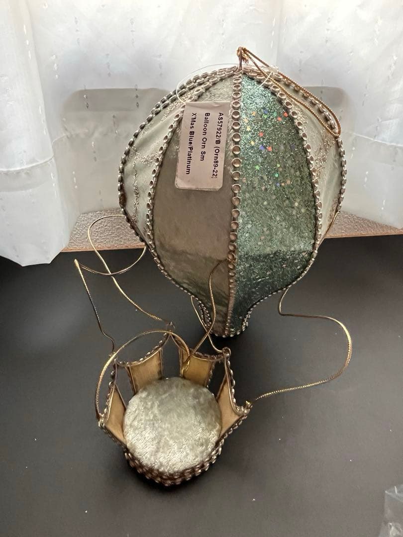 気球とスキーヤーラビット　伊勢丹 新宿にて購入　illusion 未使用品