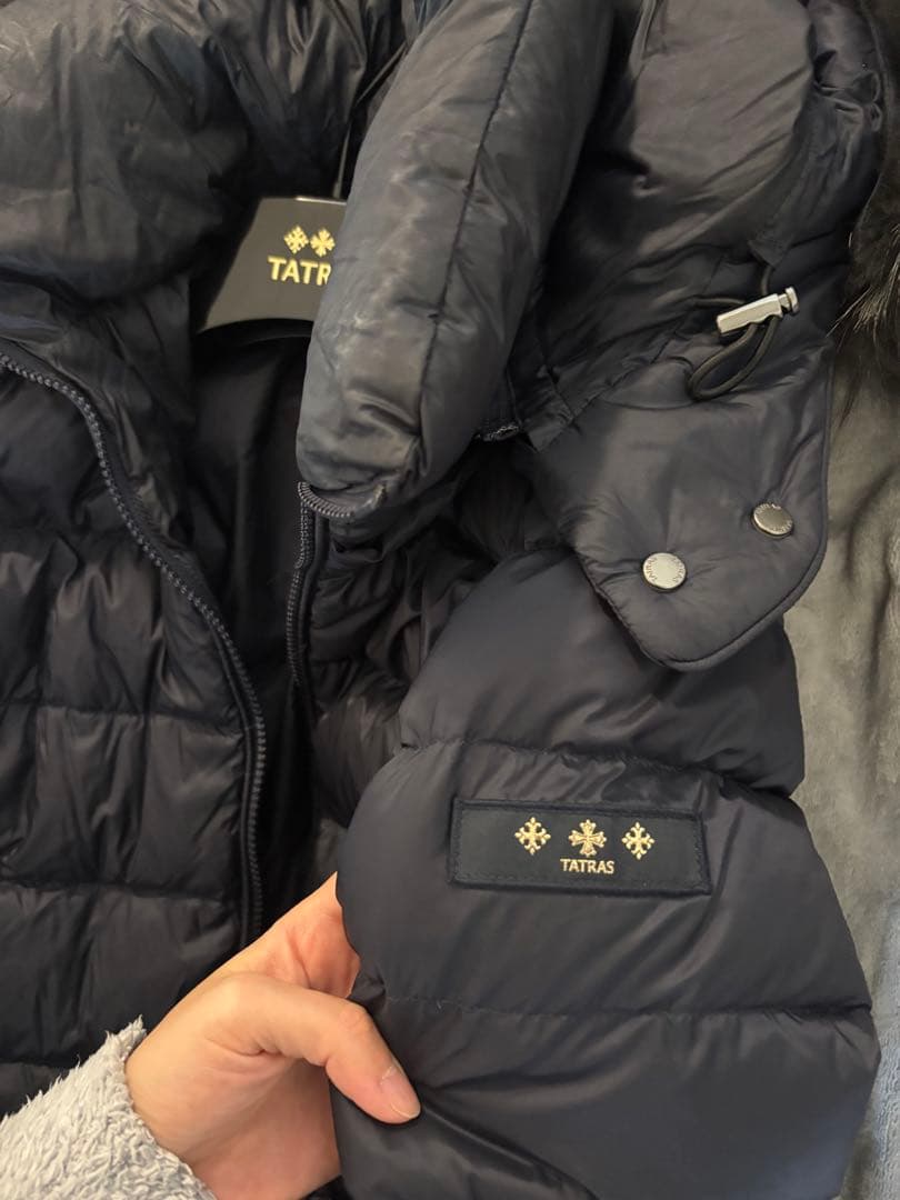 TATRAS ダウンジャケット フード付き