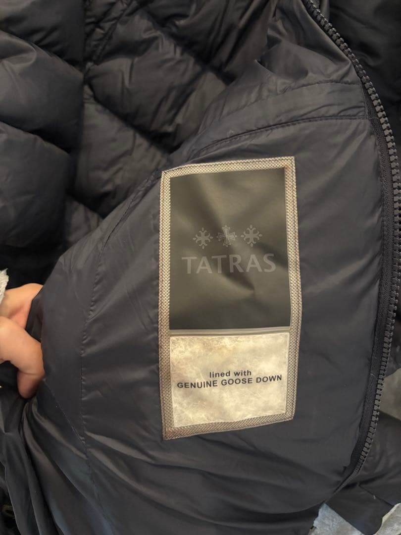 TATRAS ダウンジャケット フード付き