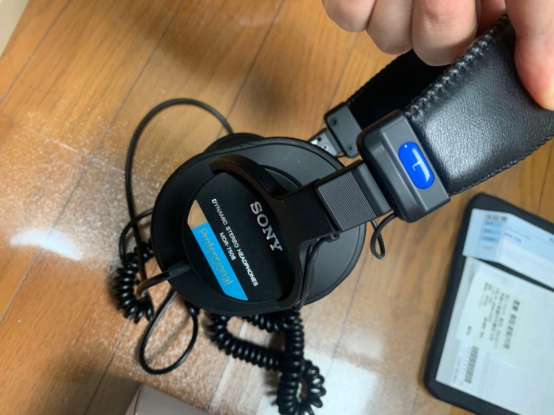 SONY ステレオヘッドホン　MDR-7506 折りたたみ式