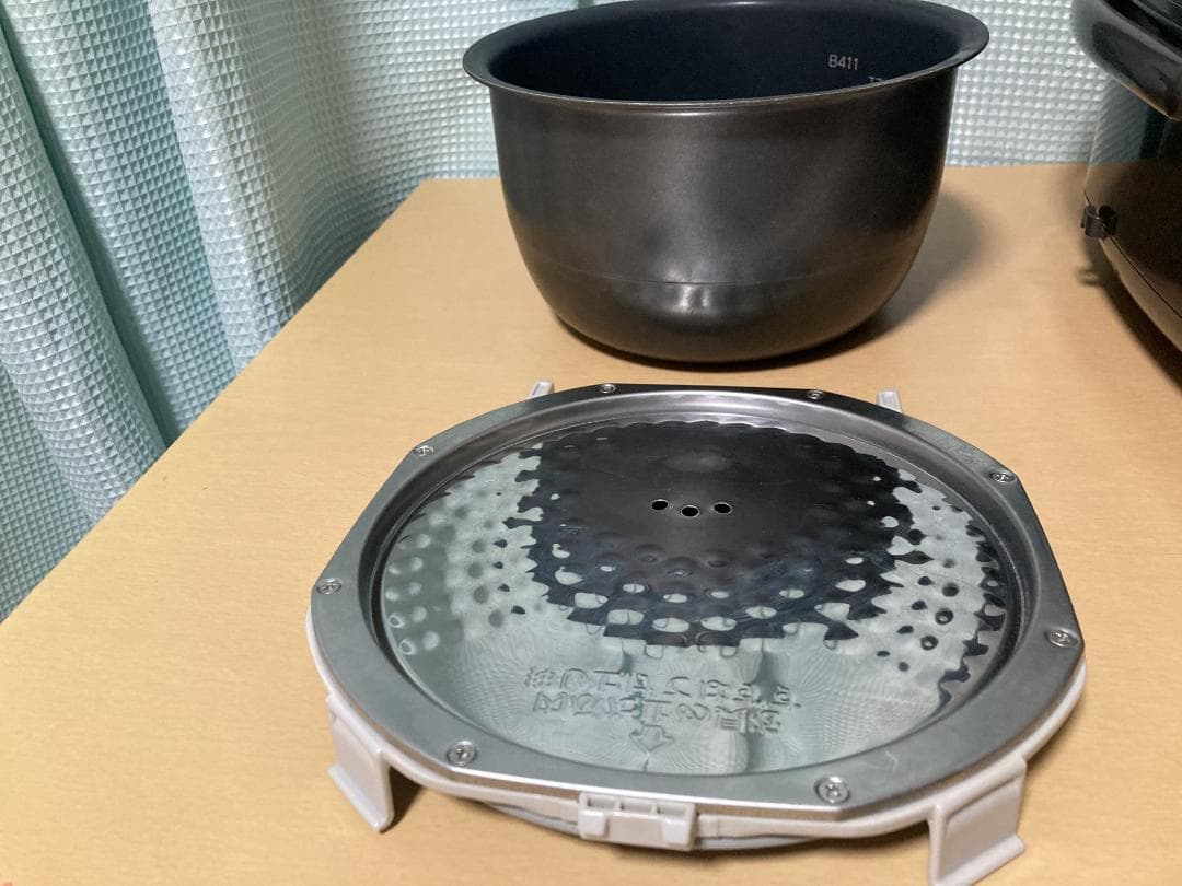 ★★★ZOJIRUSHI IH炊飯ジャー 極め炊き 象印 NP-VN10★★