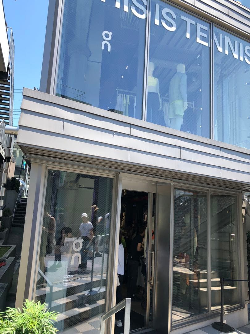 新品 ON オン テニス シャツ レディース 海外Sサイズ 限定モデル