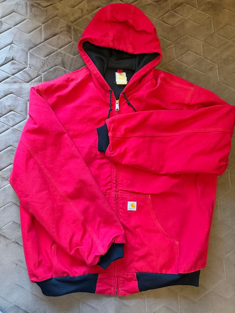 Carhartt 赤 アクティブジャケット