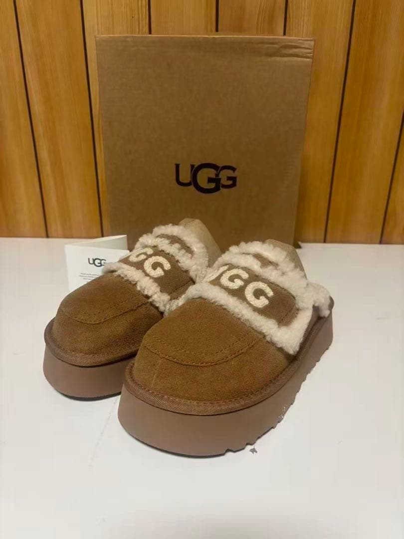 UGG ベージュ 厚底スライドサンダル サイズ36