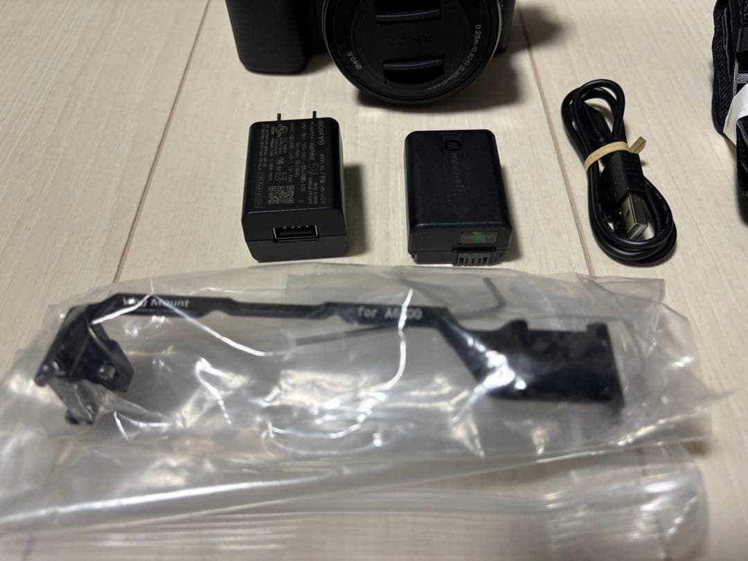 SONY α6400 ダブルズームレンズキット他　ほぼ未使用の超美品！