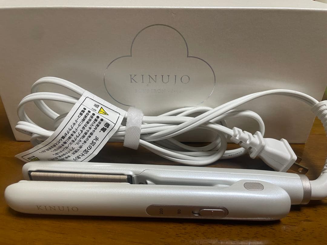 KINUJO 海外対応 ミニアイロン ドゥー シルクプレート® KM001