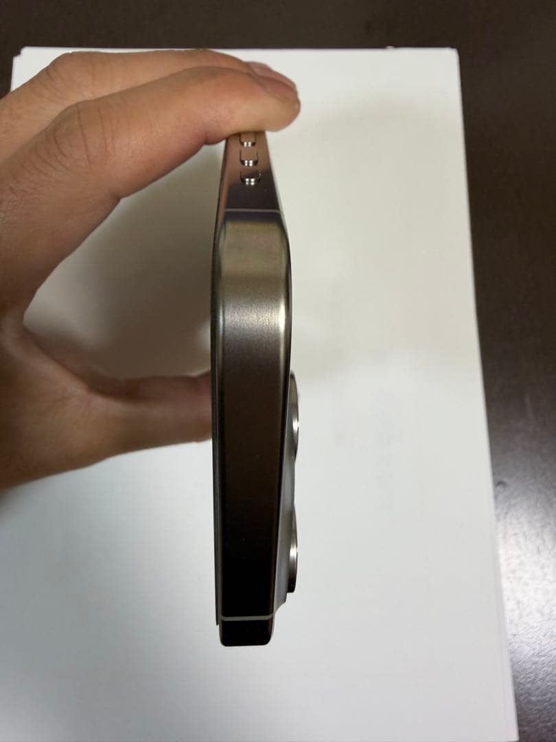 iPhone15pro 本体 ナチュラルチタニウム