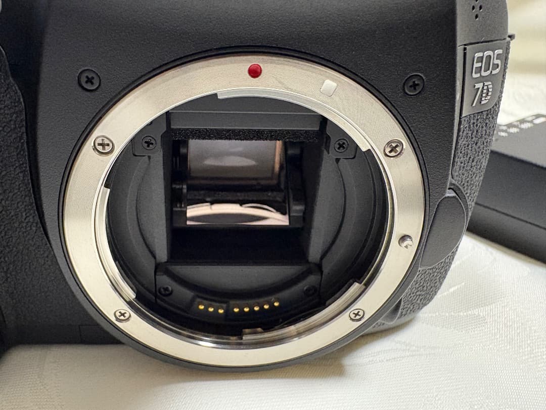 超美品 Canon EOS 7DとEF-S15-85 IS USM他一式付