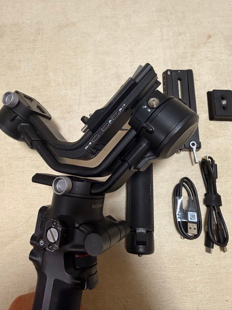 ビデオカメラ DJI RSC2 + SMALLRIG GRIP