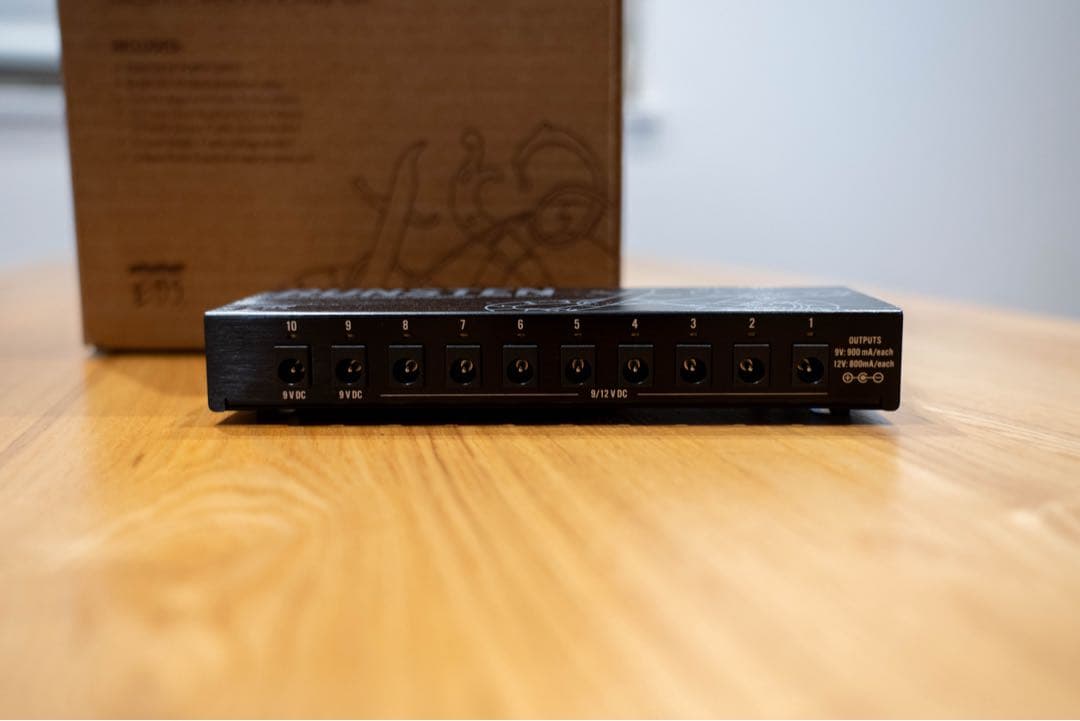 EBS RUNSTEN アイソレートDC出力900ma×10搭載 パワーサプライ