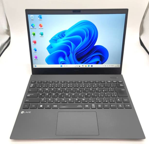 SSD1TB 第10世代 i7 超軽量 フルHD 美品★ 13 8GB オフィス