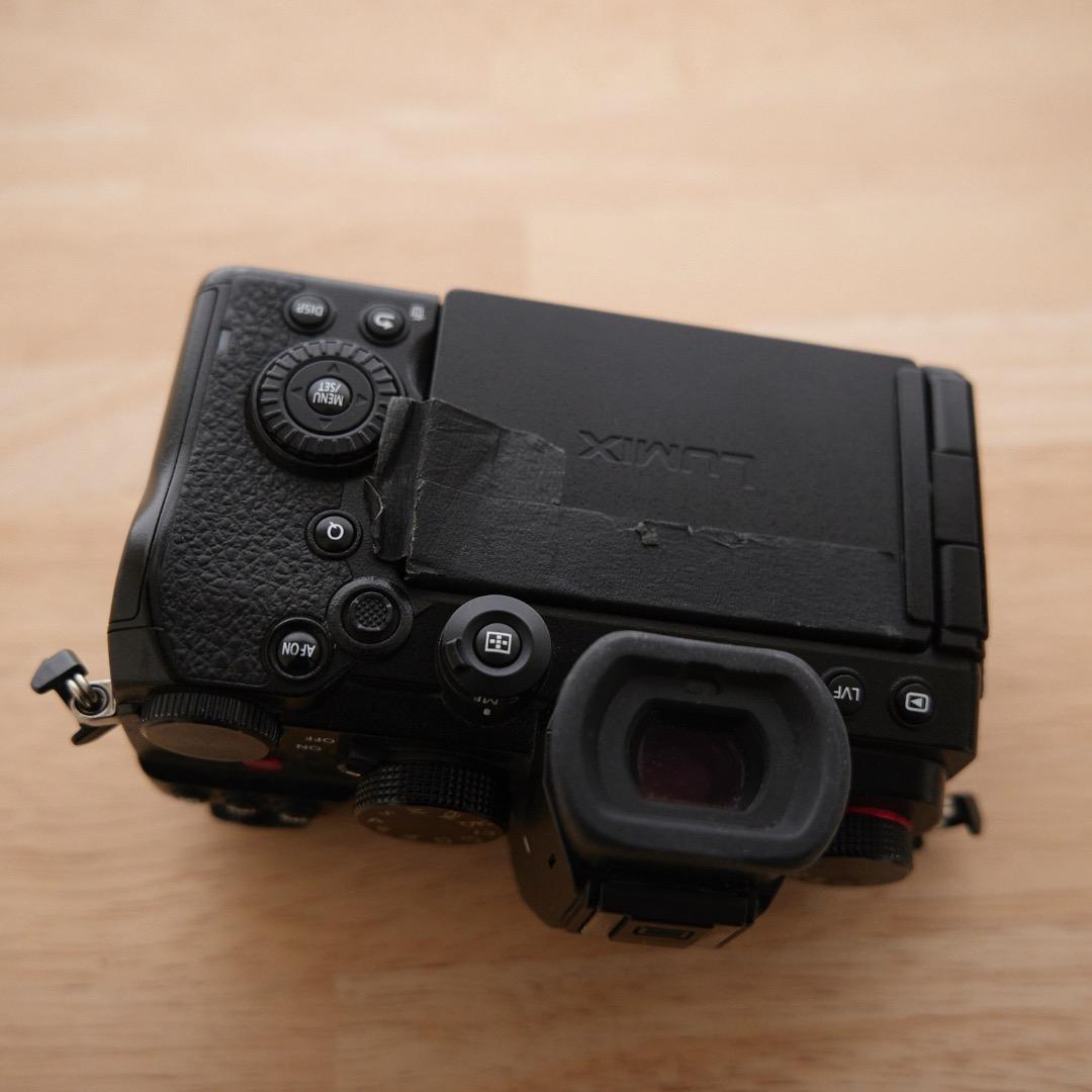 LUMIX S5 本体 【モニター破損しています】