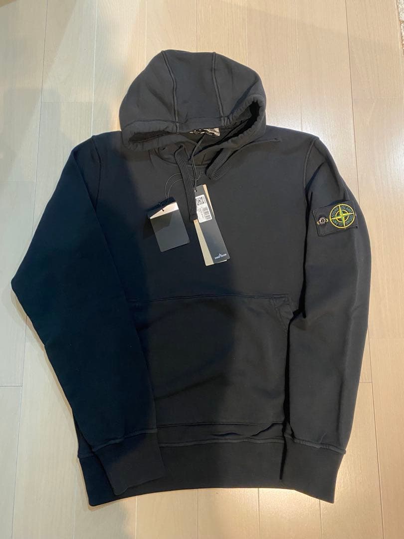 新品未使用STONE  PULL OVER HOODIE