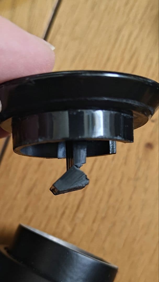 Amazonベーシック モニターアーム デュアルディスプレイ＋ノートPCスタンド