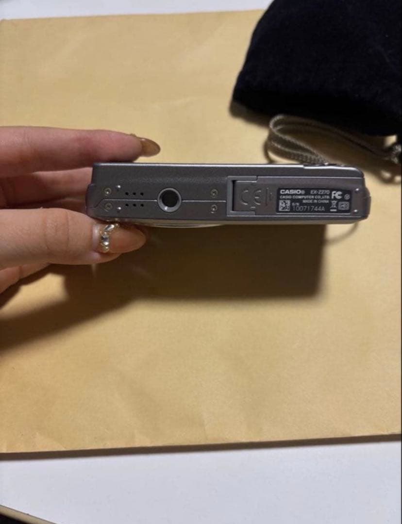 CASIO EXILIM 10.1メガピクセルデジタルカメラ