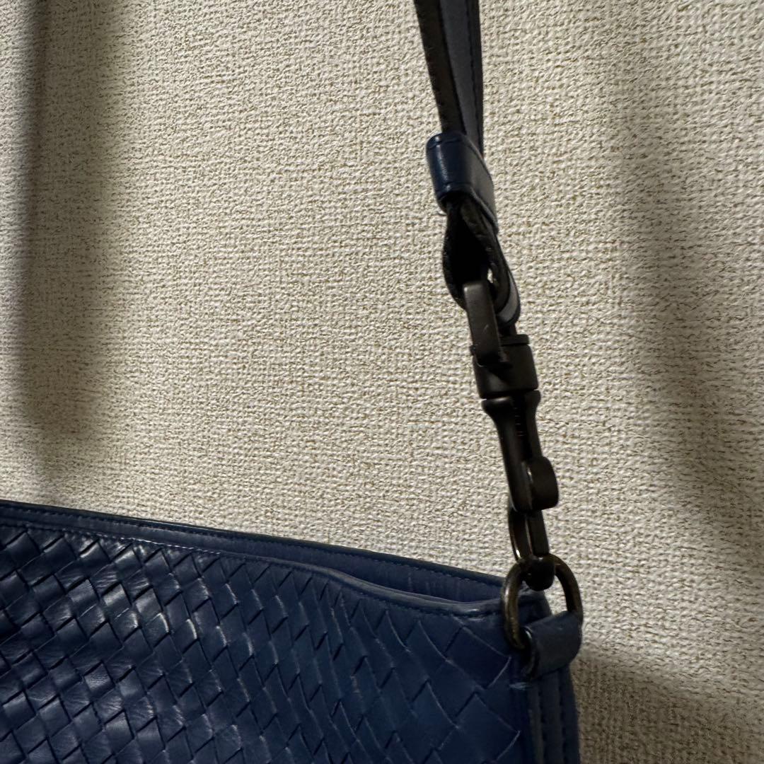 BOTTEGA VENETA イントレチャート　ショルダーバッグ
