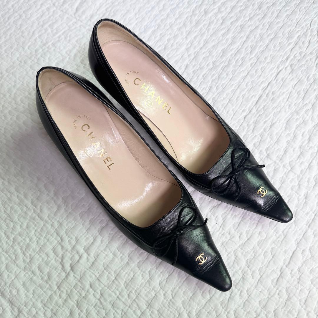 美品 CHANEL ココマーク ポインテッドトゥパンプス レザー リボン 黒