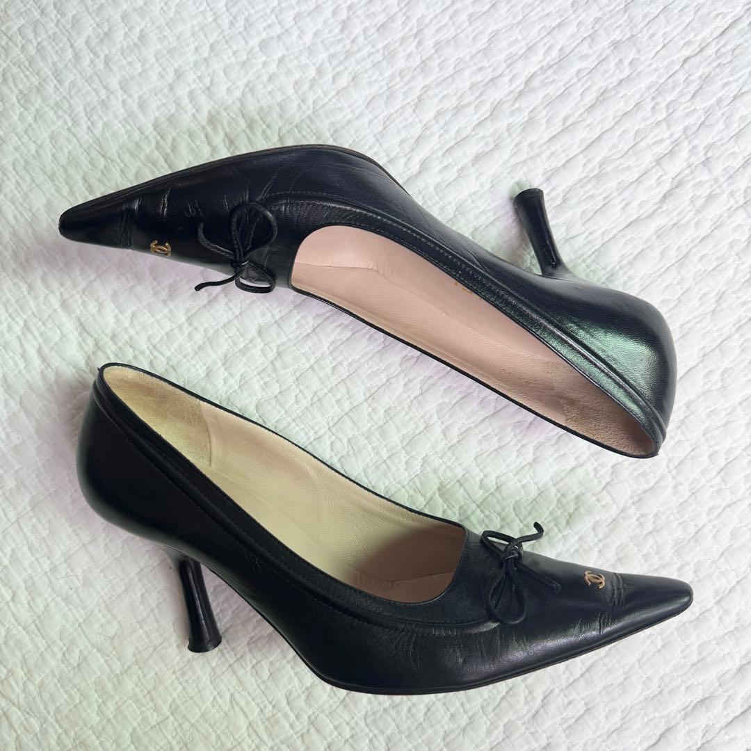 美品 CHANEL ココマーク ポインテッドトゥパンプス レザー リボン 黒