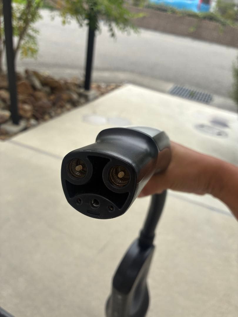 箱つき！テスラ チャデモアダプター　TESLA CHADEMO