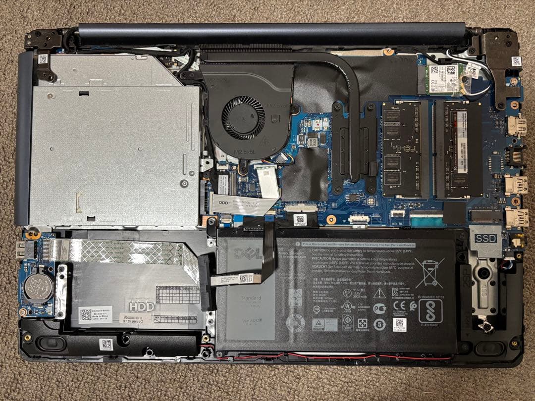 DELL Inspiron 15 5000 HDD・SSD無し