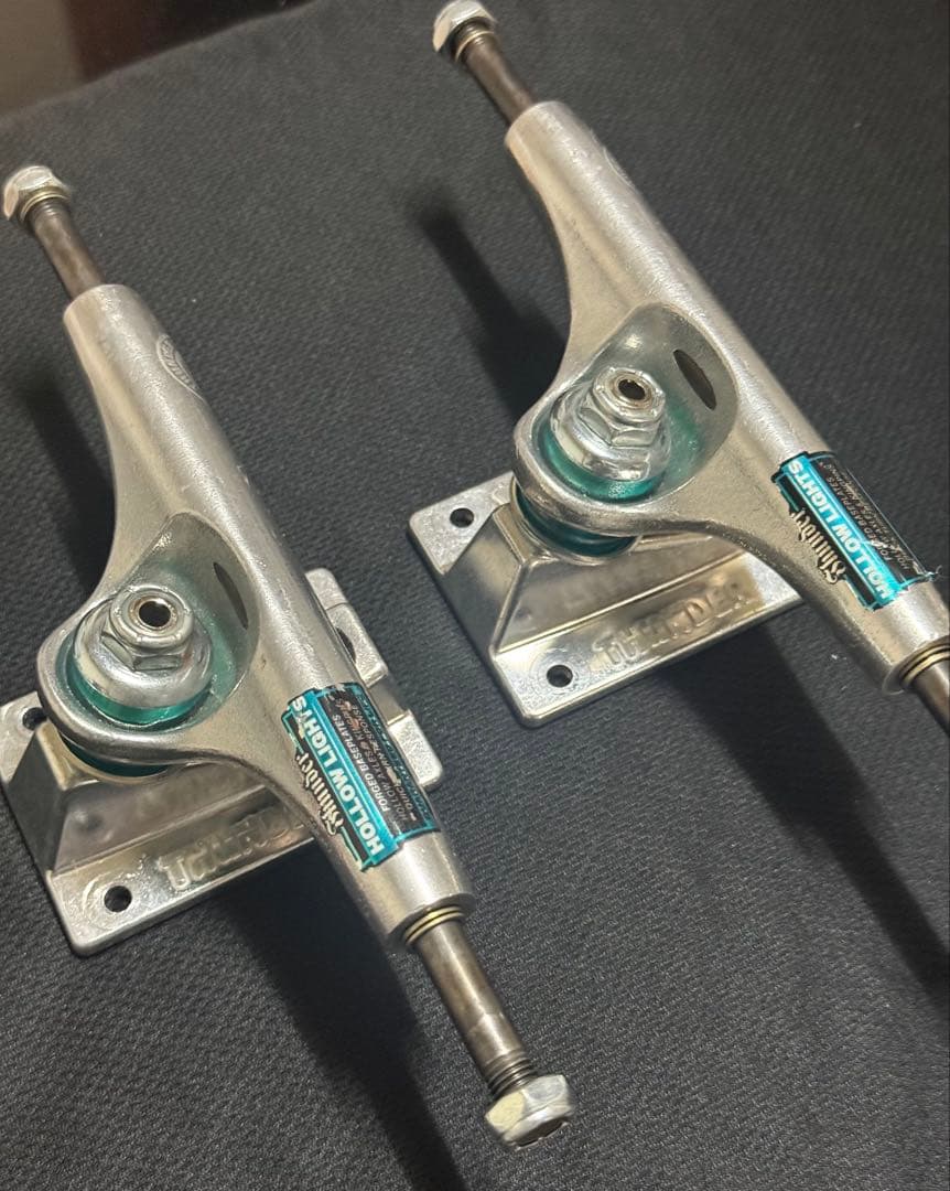 スケートボード thunder Hollow Lights 147 polish