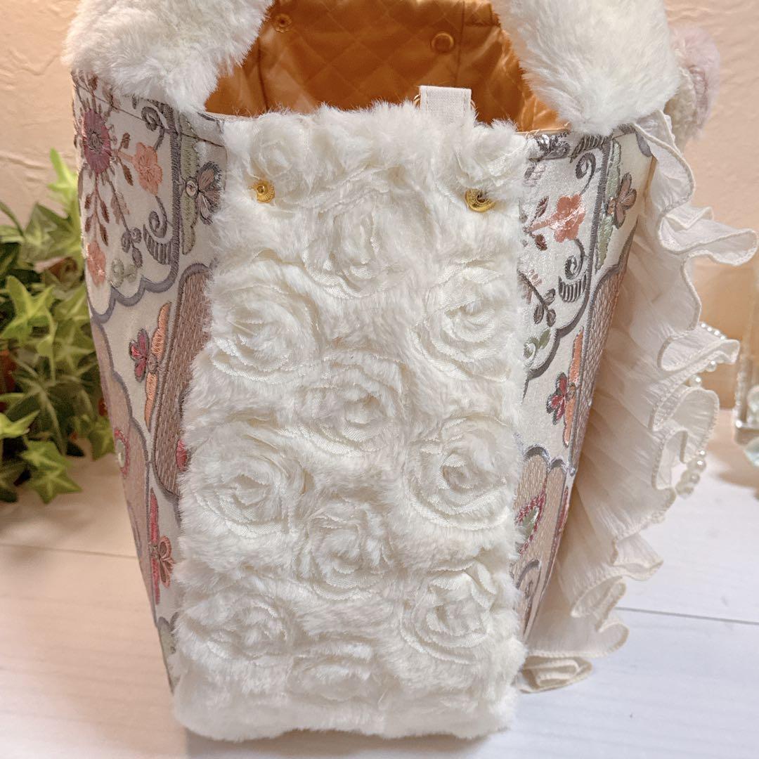 あ*き様 コヤンイサムチョン♡新柄インド刺繍のうさミルクちゃんのラウンドトートバ