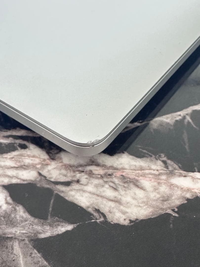 Apple MacBook 13インチ シルバー