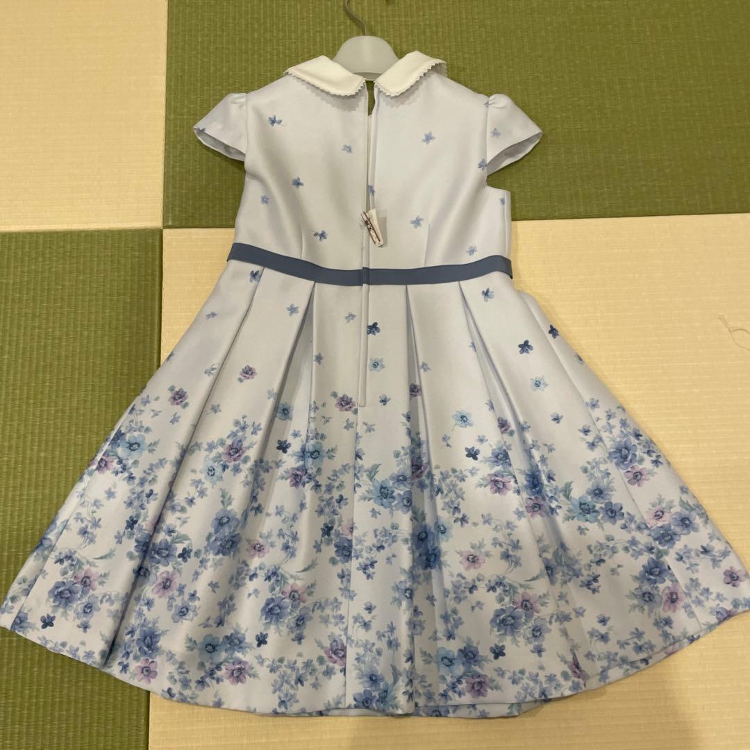 ビームスとコラボのフォーマルドレス