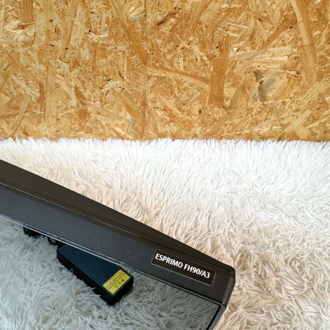 富士通一体型PC FH90/A3/i7-6700HQ/8GB/3TB 27インチ