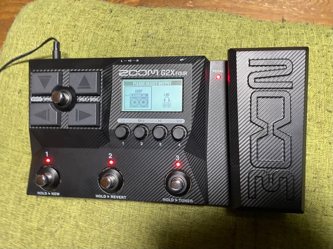 Zoom G2X Four ギターマルチエフェクター