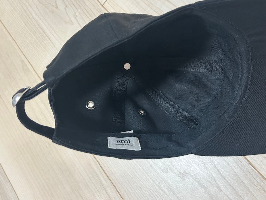 AMI PARIS（アミ パリス） ベースボールキャップ　帽子 ブラック
