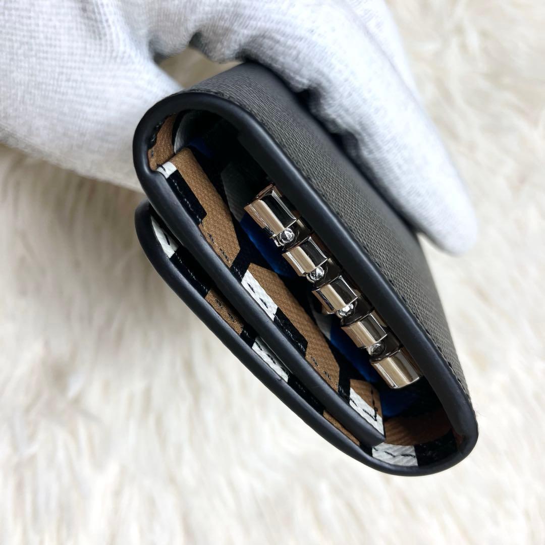 【未使用】プラダ サフィアーノ キーケース 三角プレートIC搭載