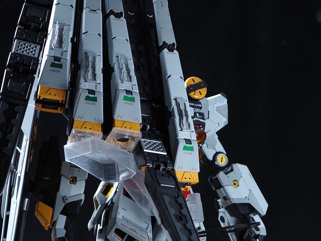 PG UNLEASHED 1/60 νガンダム　全塗装　完成品　LED組込