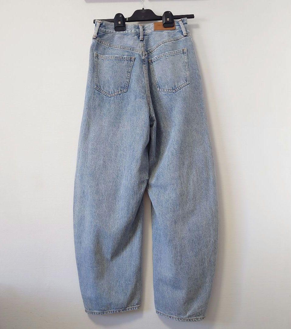カレンソロジー　カーヴィデニムパンツ　36サイズ　ブルー