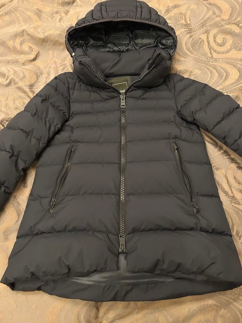 ★HERNO★ラミナー★38サイズ　ショートダウンジャケット★未使用に近い