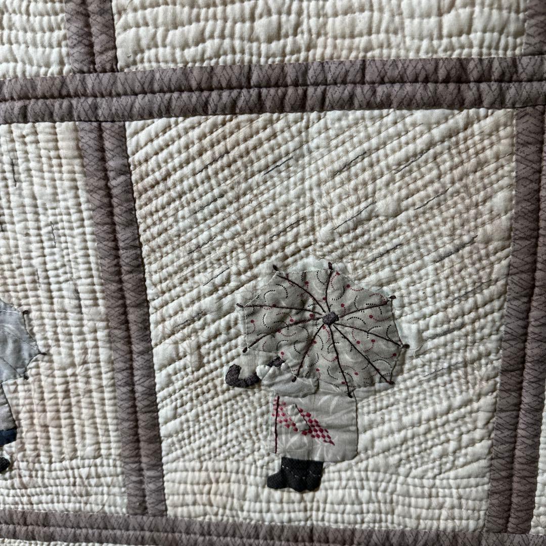 斉藤遥子さんの本を参考にしたパッチワークキルトスーちゃんの傘のタペストリー