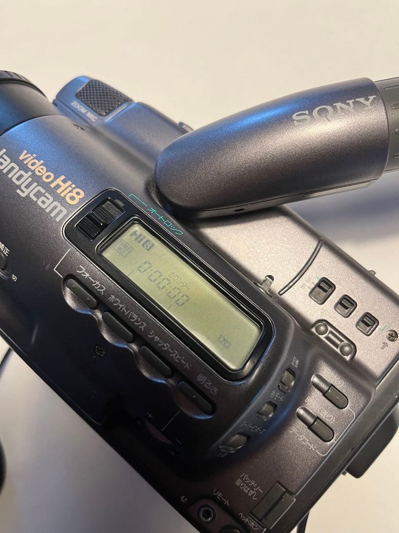 Sony Hi8ビデオカメラCCD-TR900 通電確認済み