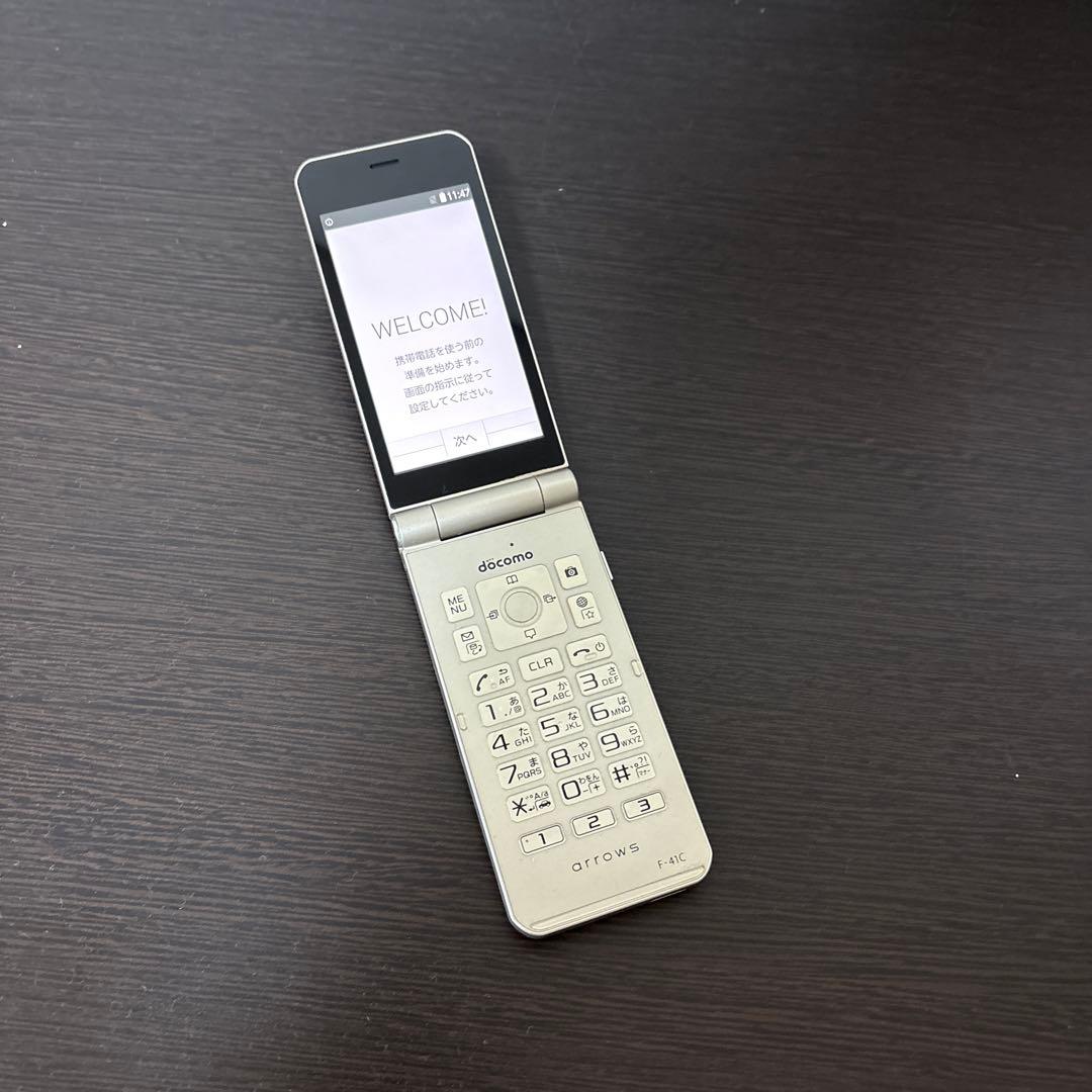 docomo F-41c スタンドセット　ガラホ