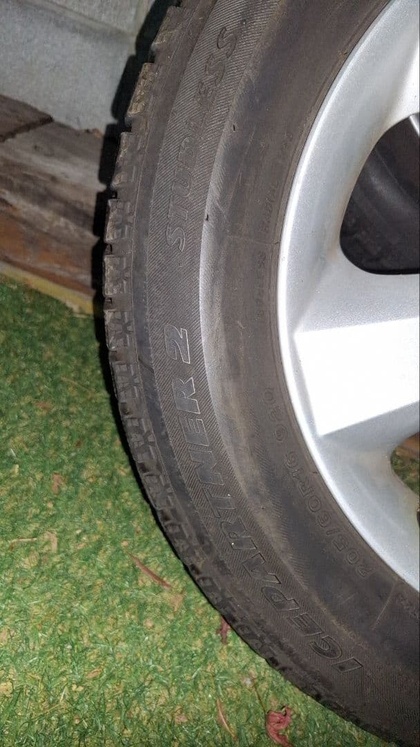 ホンダ純正16インチ アルミホイールと冬用スタッドレスタイヤ