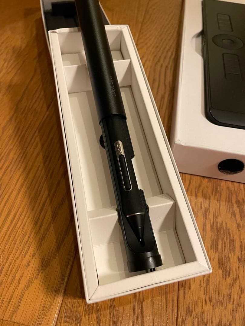 Wacom Intuos Pro largeペンタブレット本体＆pro pen2