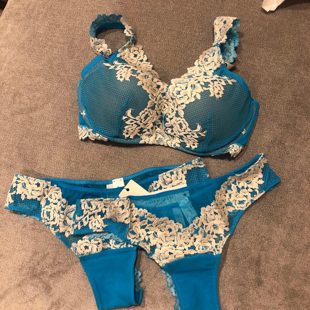 下着・アンダーウェア Intimissimi