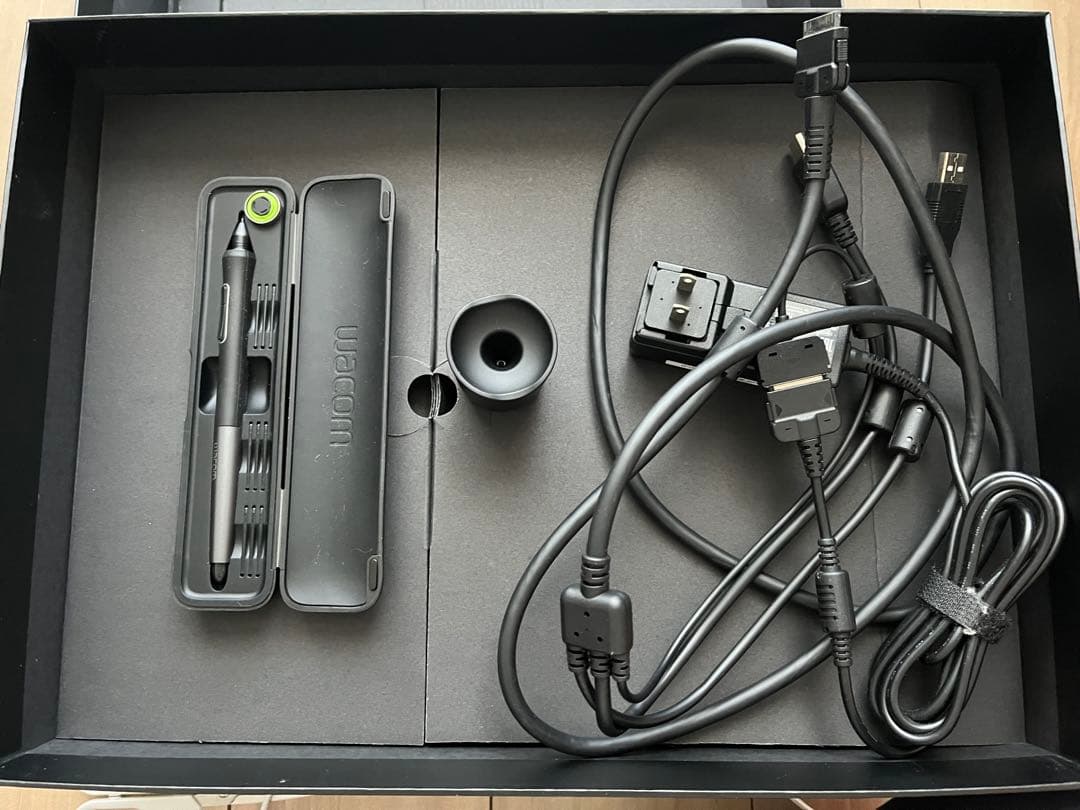 【液タブ】CINTIQ_13HD Creative Pen Display中古品