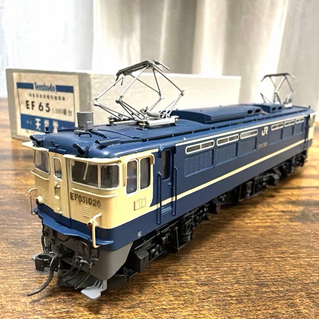 天賞堂／HO 特急旅客用電気機関車 EF65 1000番台