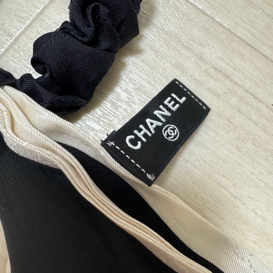 未使用☆正規品　CHANEL シャネル　リボン　ヘアアクセサリー　シュシュ　黒白